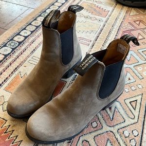 Blundstone heeled boots 7.5